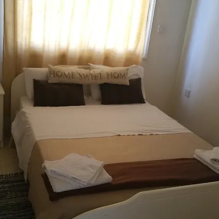 Nondas Hill Apts 3* Larnaca