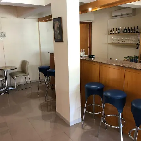 Nondas Hill Apts 3*