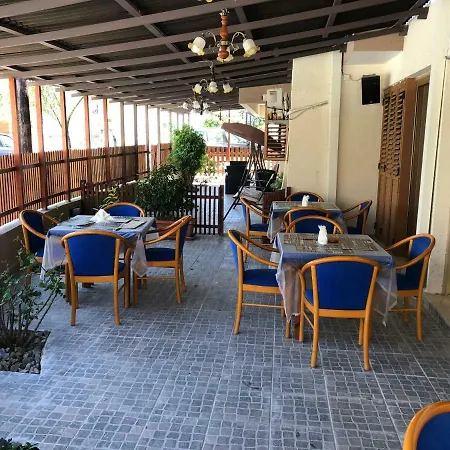 Nondas Hill Apts Apart Otel Larnaca