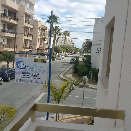 Nondas Hill Apts Апарт-готель