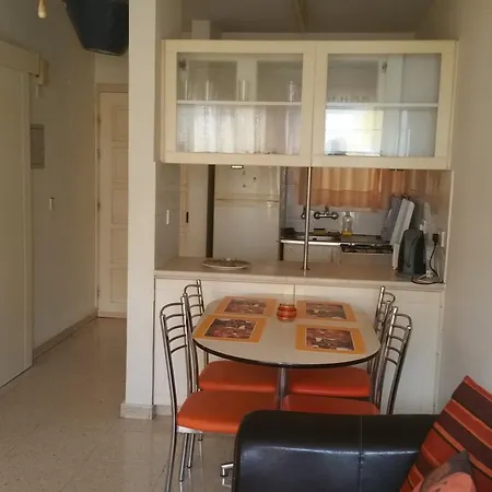 Nondas Hill Apts 3*