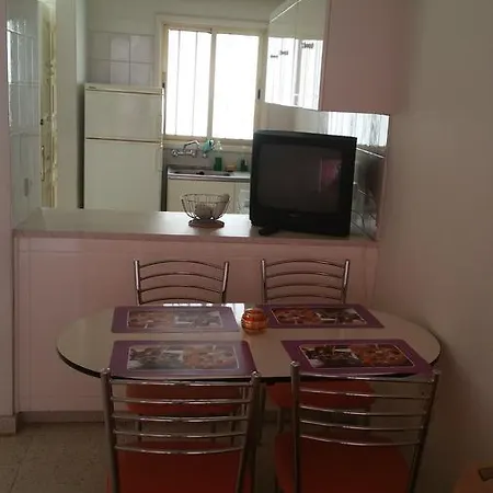 Nondas Hill Apts Апарт-готель