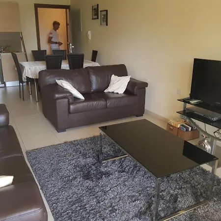 Nondas Hill Apts 3*