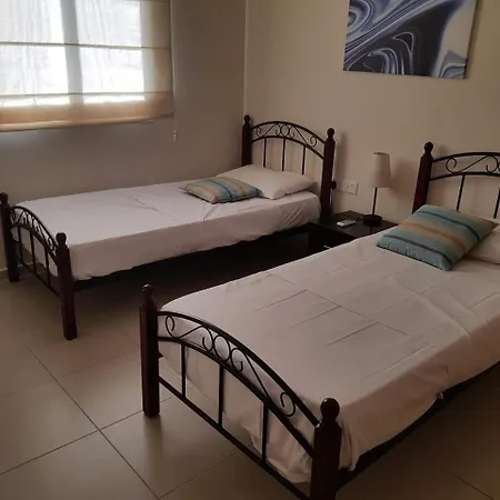 Nondas Hill Apts 3*