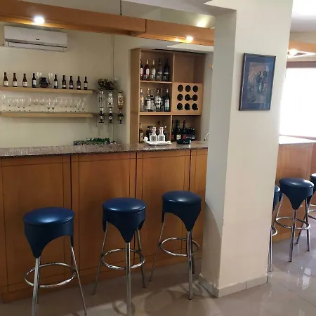 Nondas Hill Apts Апарт-готель 3*