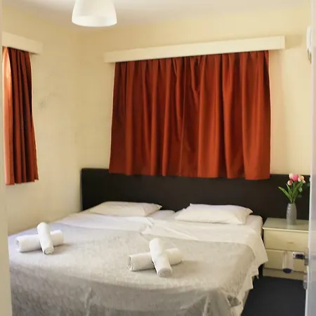 Nondas Hill Apts 3*